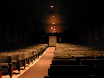 Showcase Cinemas Sterling Heights - Auditorium